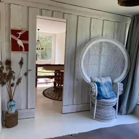 Jes Beachhouse - Merelaehedane Majade Kompleks * Kalana